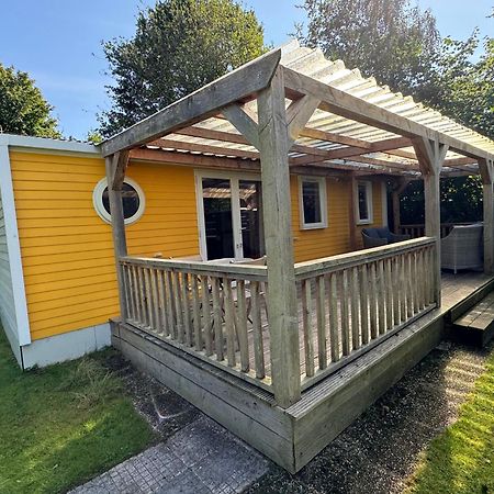 Ruime 5-Persoons Chalet Aan Het Bergumermeer Suameer Exteriör bild